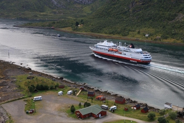 Blick von oben: Unser Stellplatz am Tengelfjord