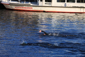 Triathlon in der Binnenalster