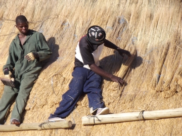 Dachdecker in Afrika
